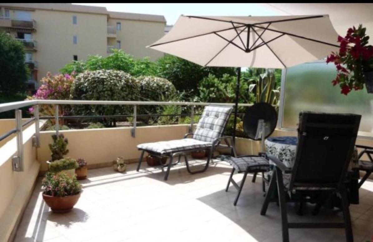 Residence La Miougrano Frejus Plage Buitenkant foto